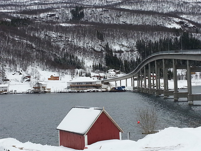 Artein-Bridge-Norway-Water-Jet-Hydrodemolition-and-Surface-Preparation-Of-Concrete-Piles-Bridge-Columns-1.png