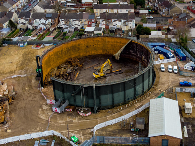 Demolition-and-Decommissioning-services-via-water-jet.png